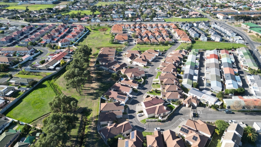 2 Bedroom Property for Sale in Strand South Western Cape